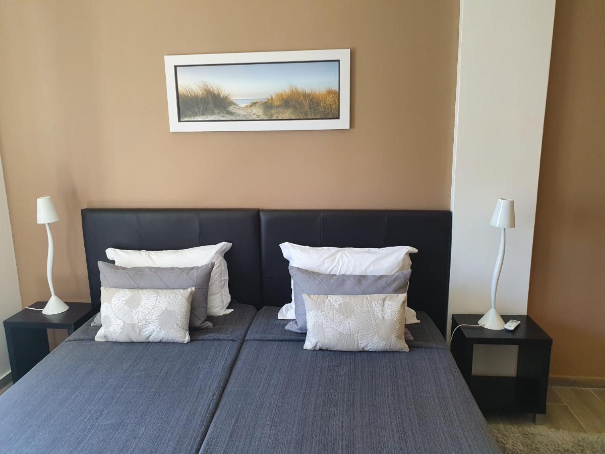 Apartamento De Quarteira Eksteriør billede